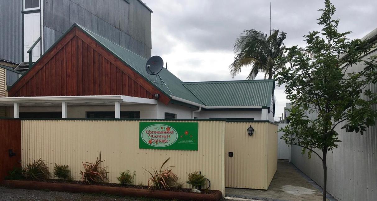 Coromandel Central Cottage Luxury W Spa Екстер'єр фото